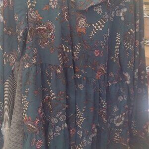 Flowy ruffles Maurice's top size Large